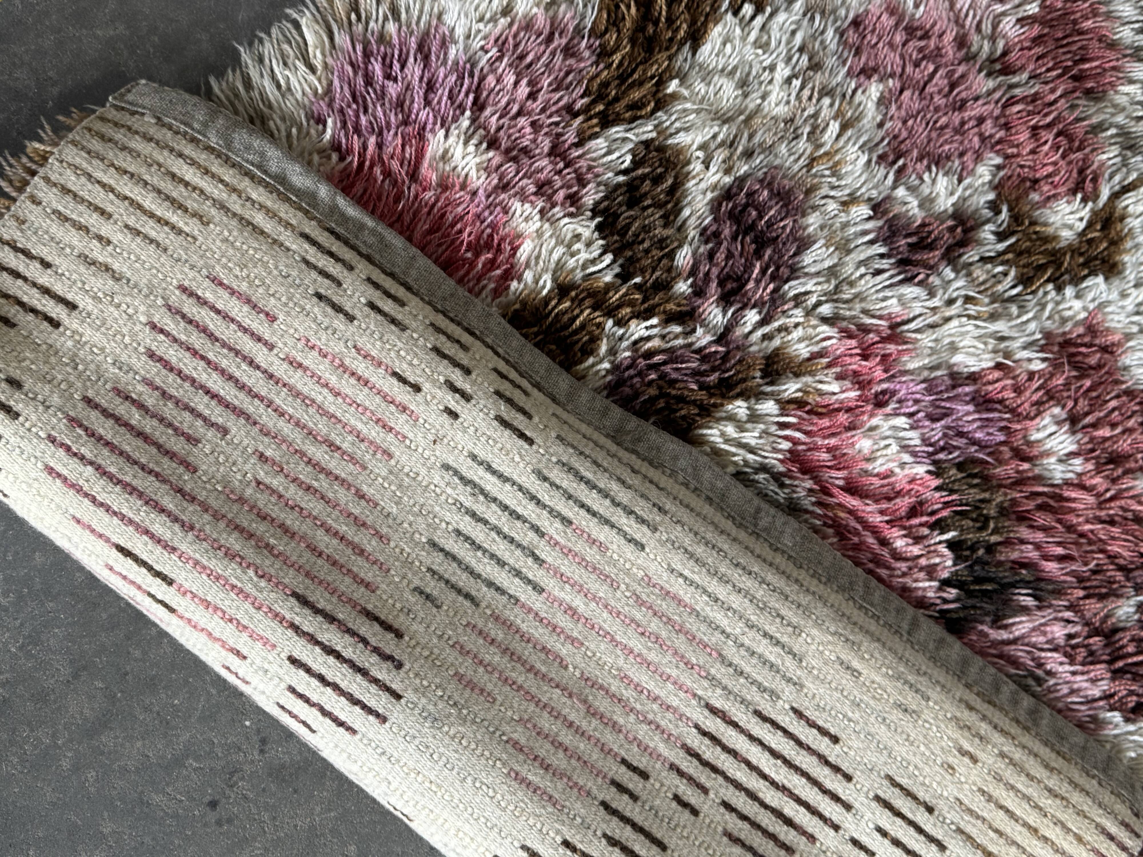 Svens Hemslojd Swedish Rya Rug