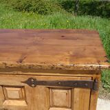 Old Tuscan sideboard, shallow depth