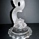 Baccarat coupe sur pied dauphin guéridon diamant pierreries en cristal signé