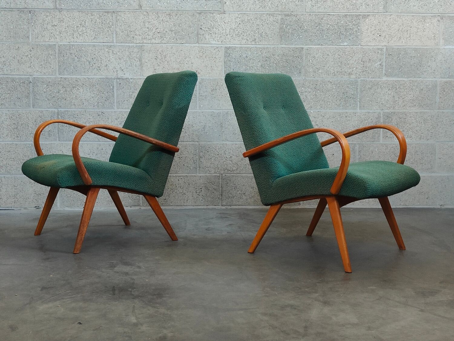 Pair of green armchairs by Jaroslav Smidek for TON