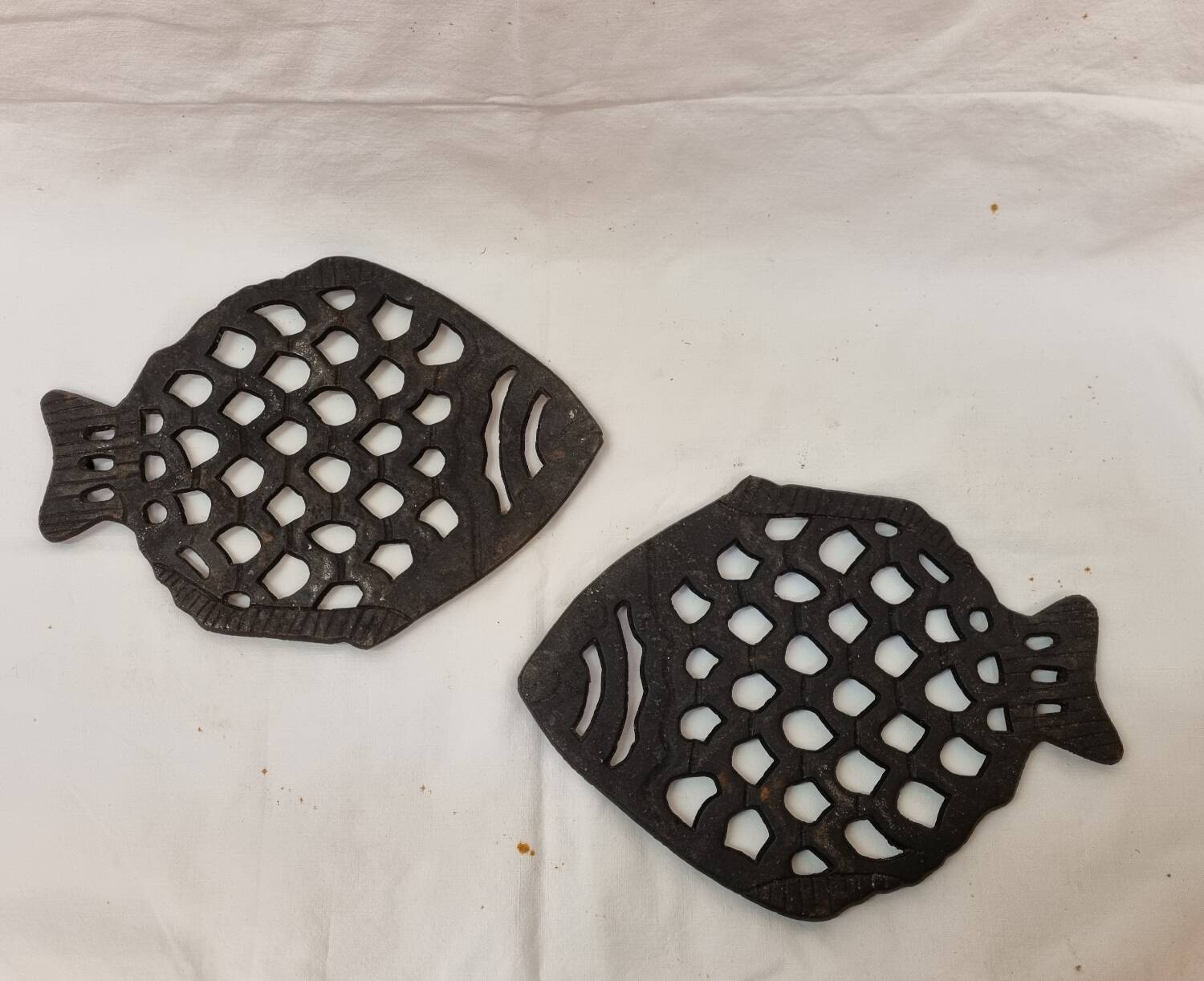 Trivet, cast iron fish