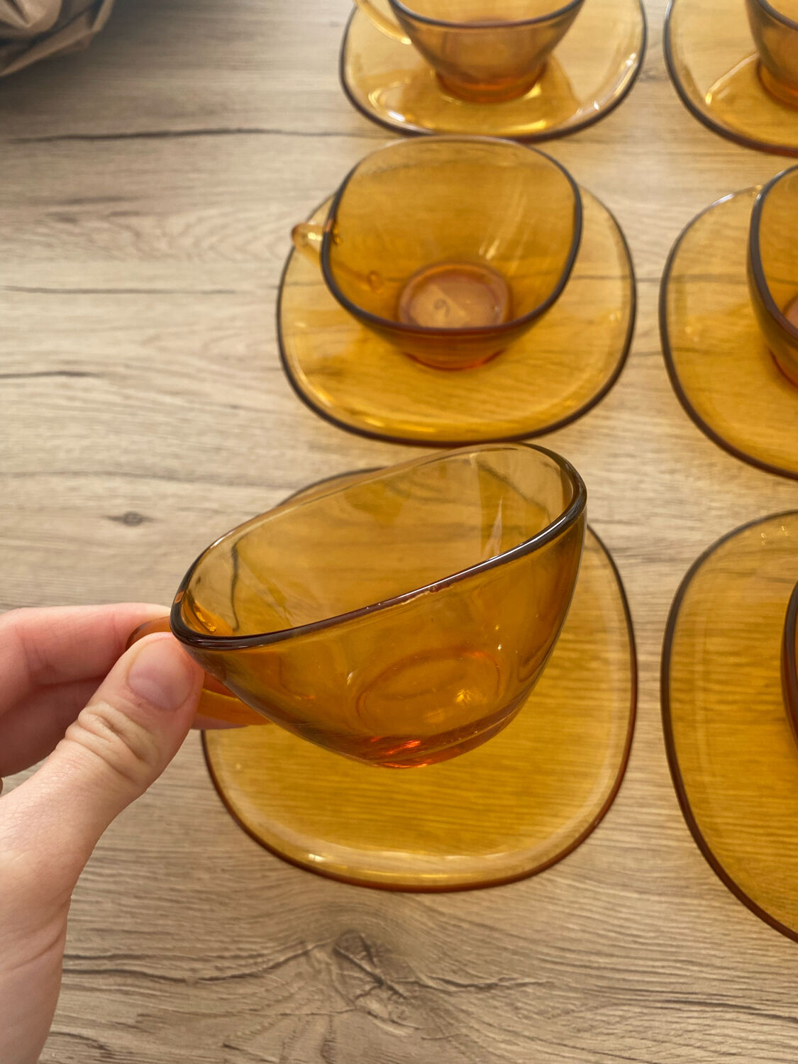 Set of 6 cups and saucers tea coffee Vereco amber vintage 70´