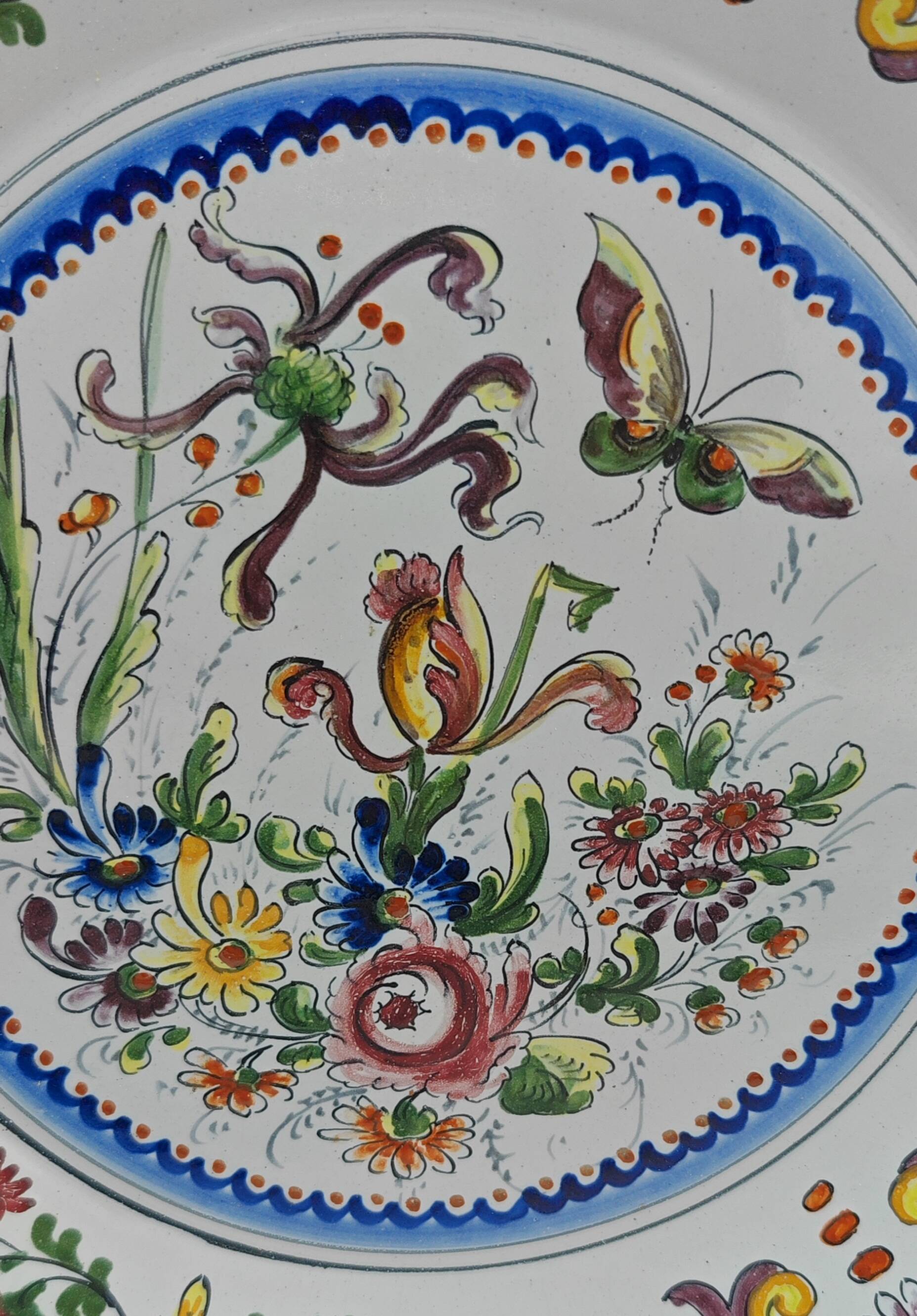 Pair of Nevers earthenware plates signed Félicien Cottard between 1898 and 1908