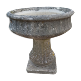 Vasque on reconstructed stone column