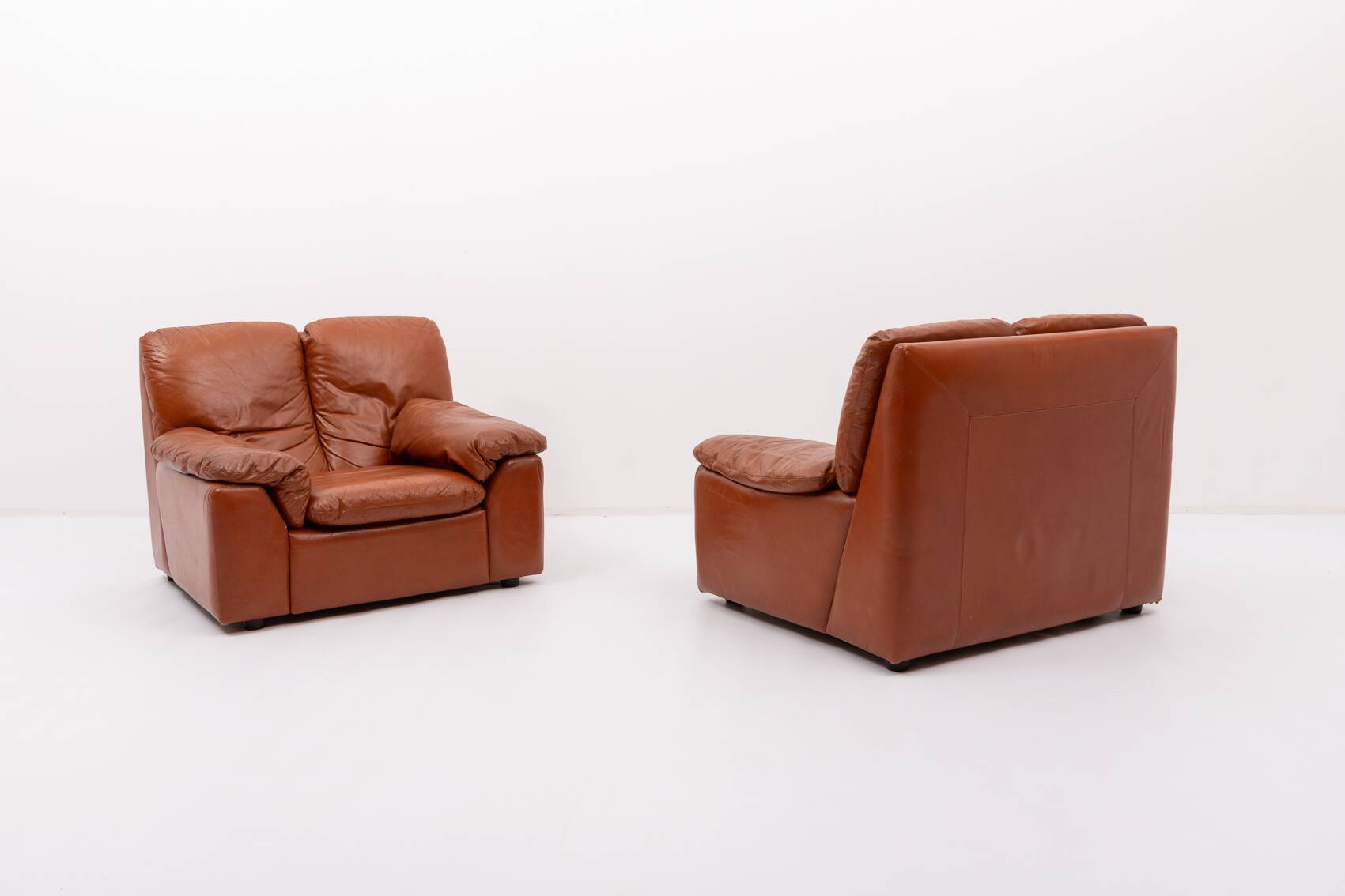 1970’s Vintage Italian design cognac leather lounge chairs