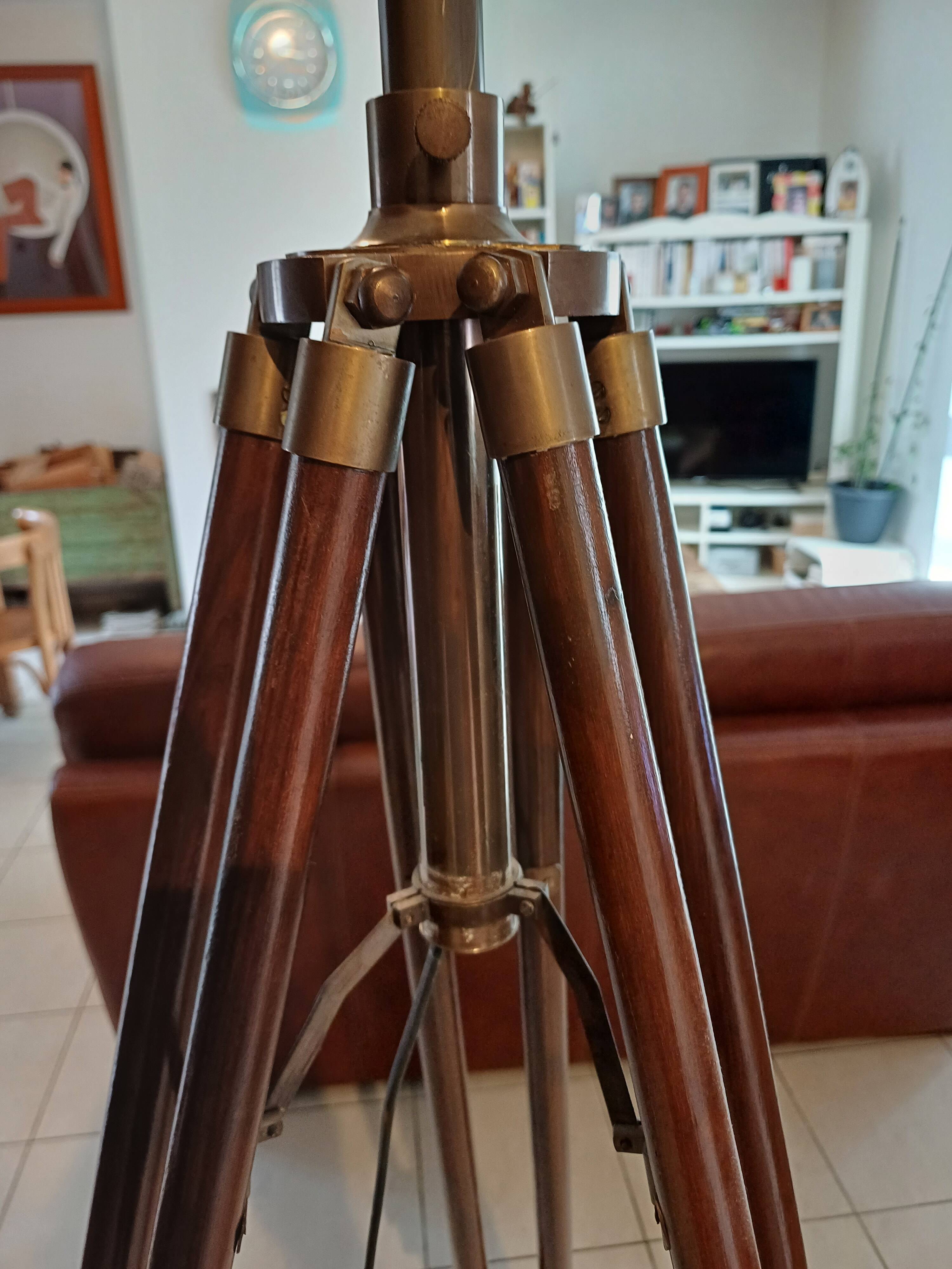 Geometric Tripod Lamp Wood and Brass