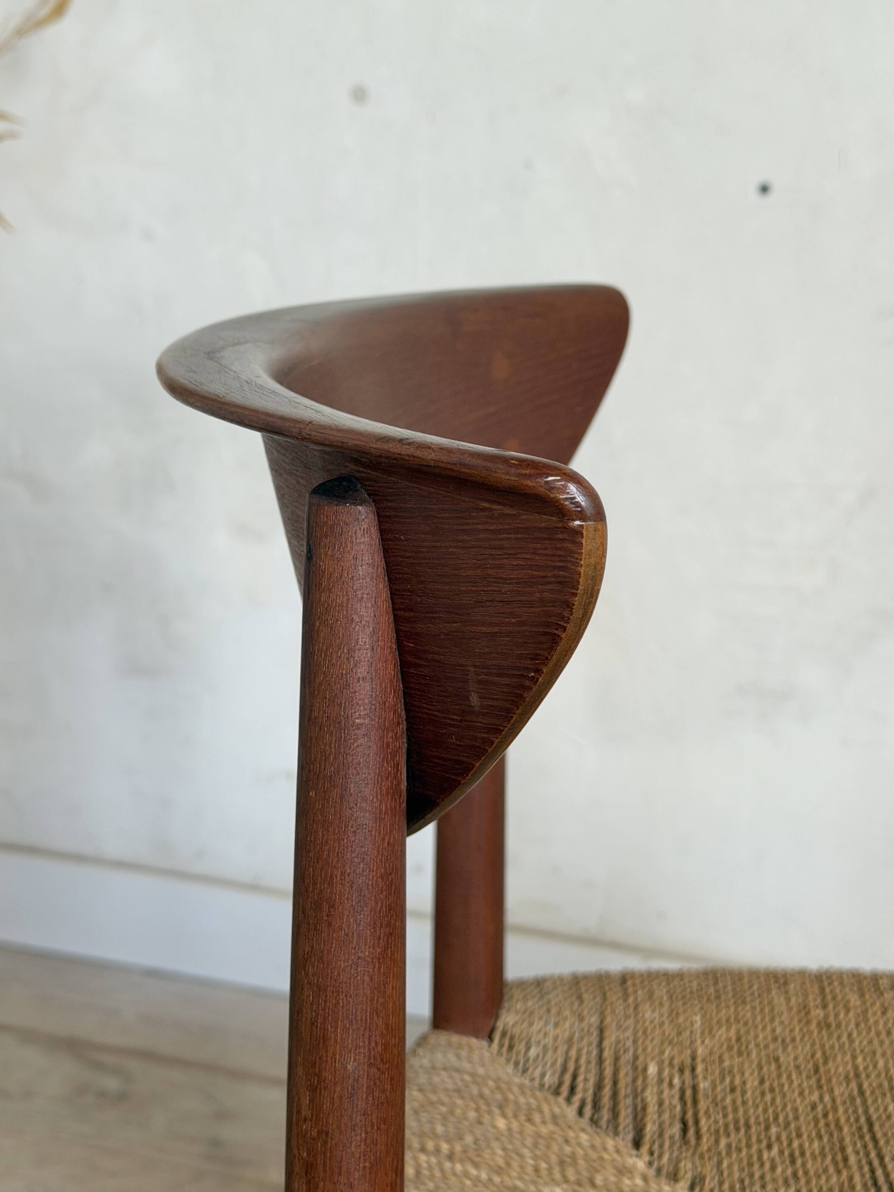 Danish vintage chairs in teak and cord by Peter Hvidt