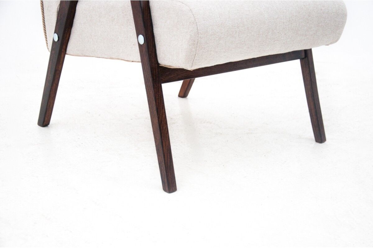 Beige Midcentury Armchair, Poland, 1960s