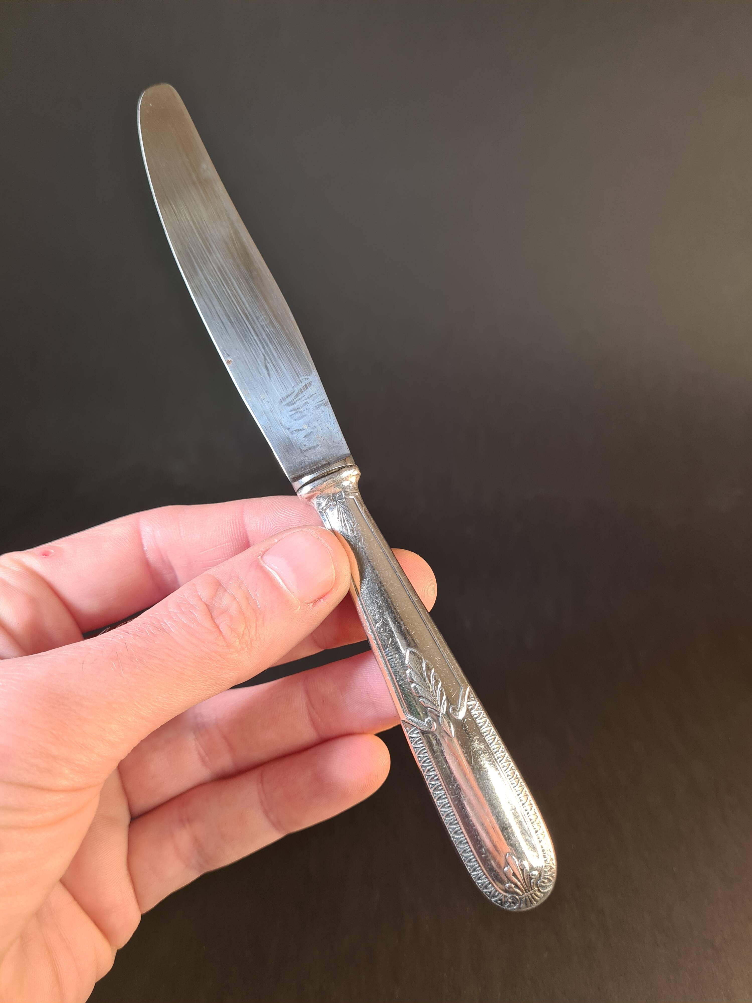 Title: Vintage 12-piece cutlery set – Milon Châteauroux 🇫🇷