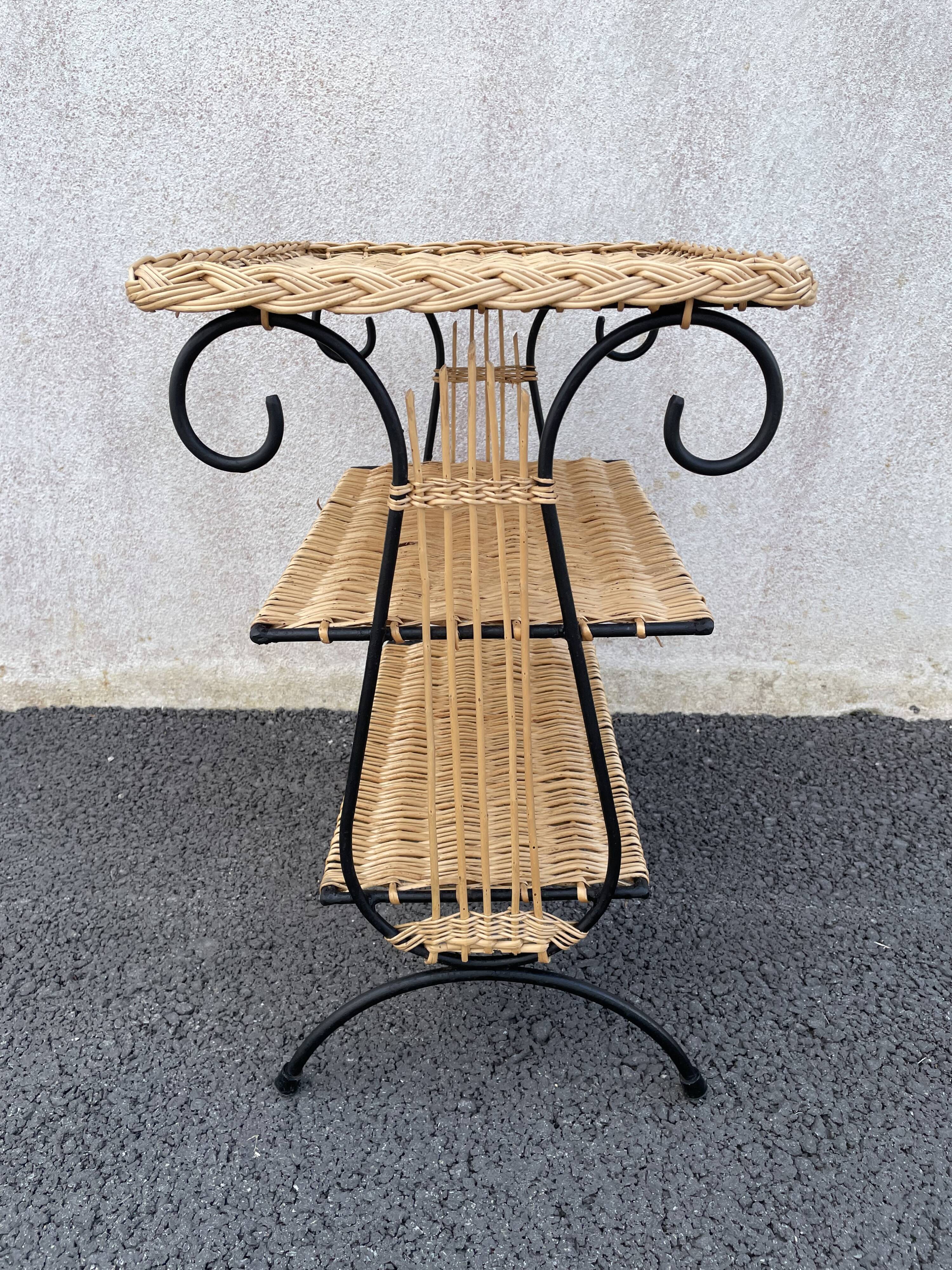 Wicker lyre side table