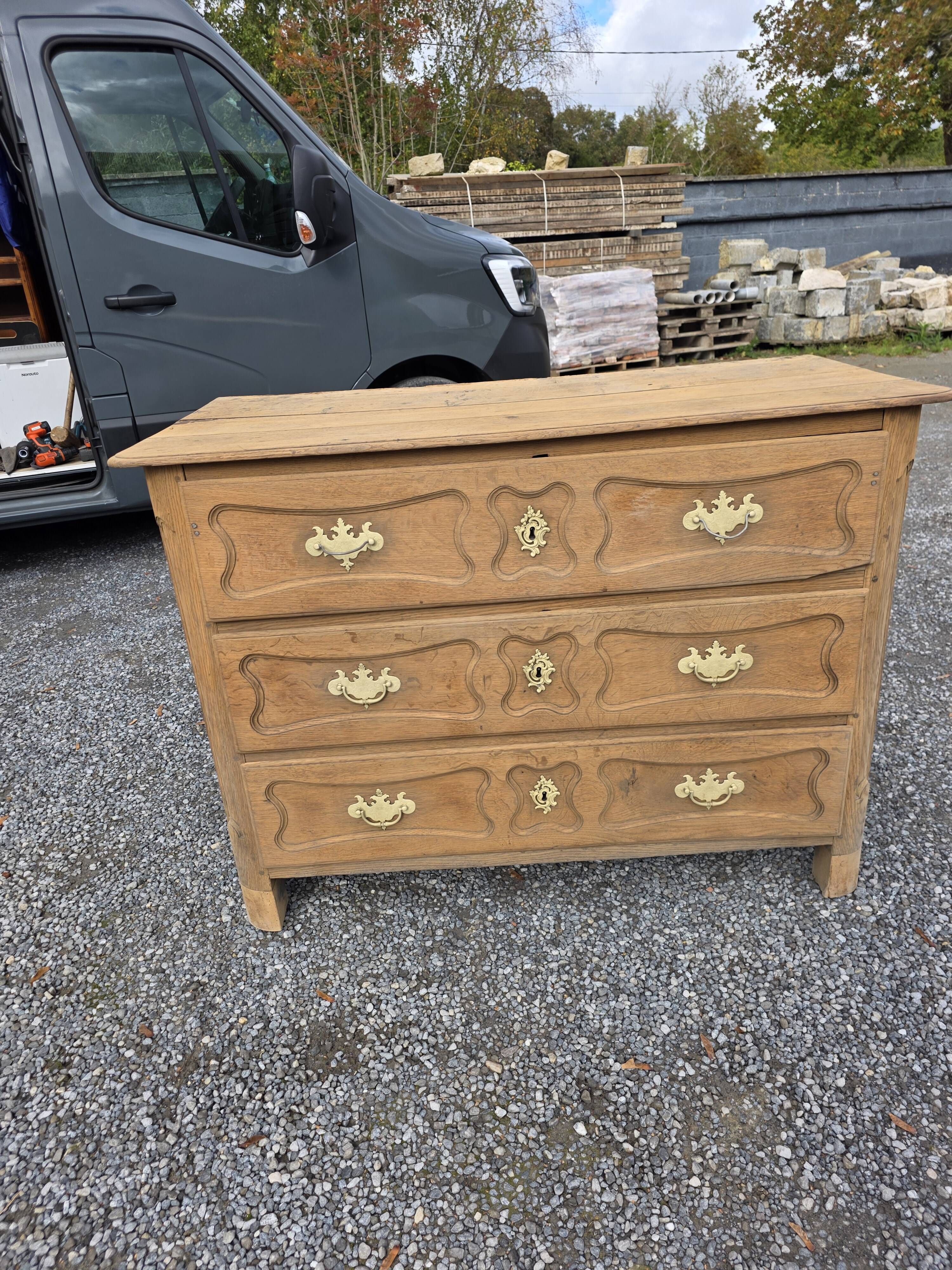 18th-century Louis XV oak commode