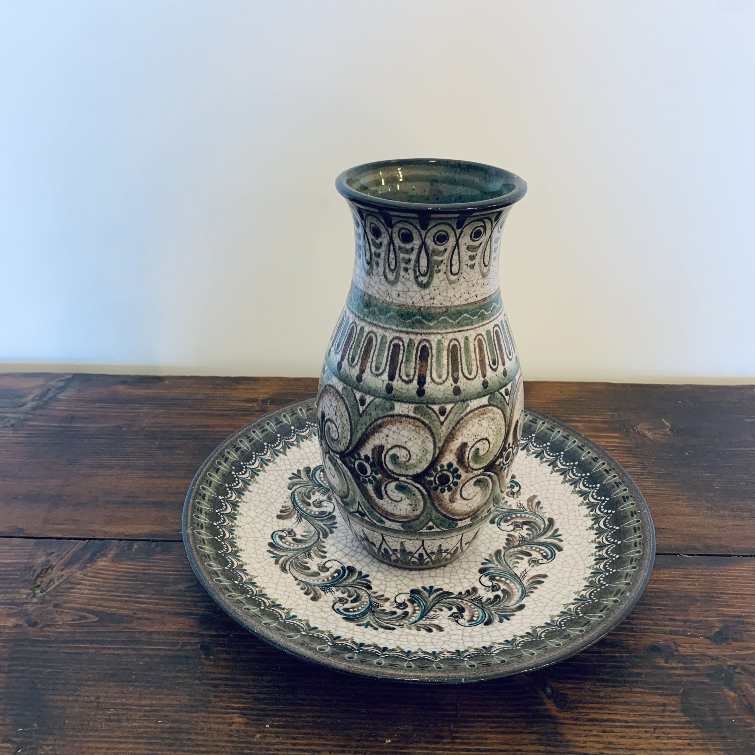 Ensemble vase et assiette