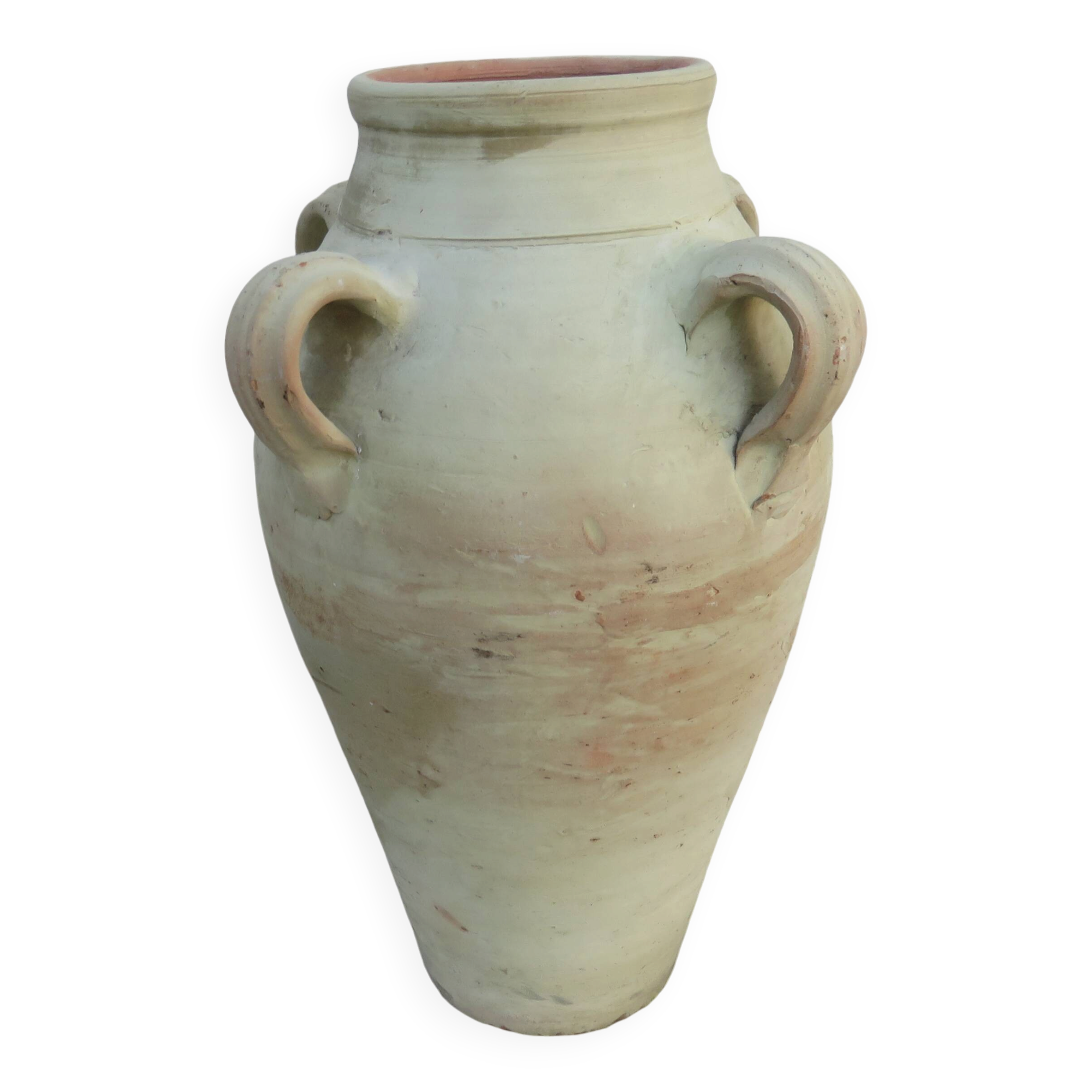 Earthenware pot with handles from the 1960s.