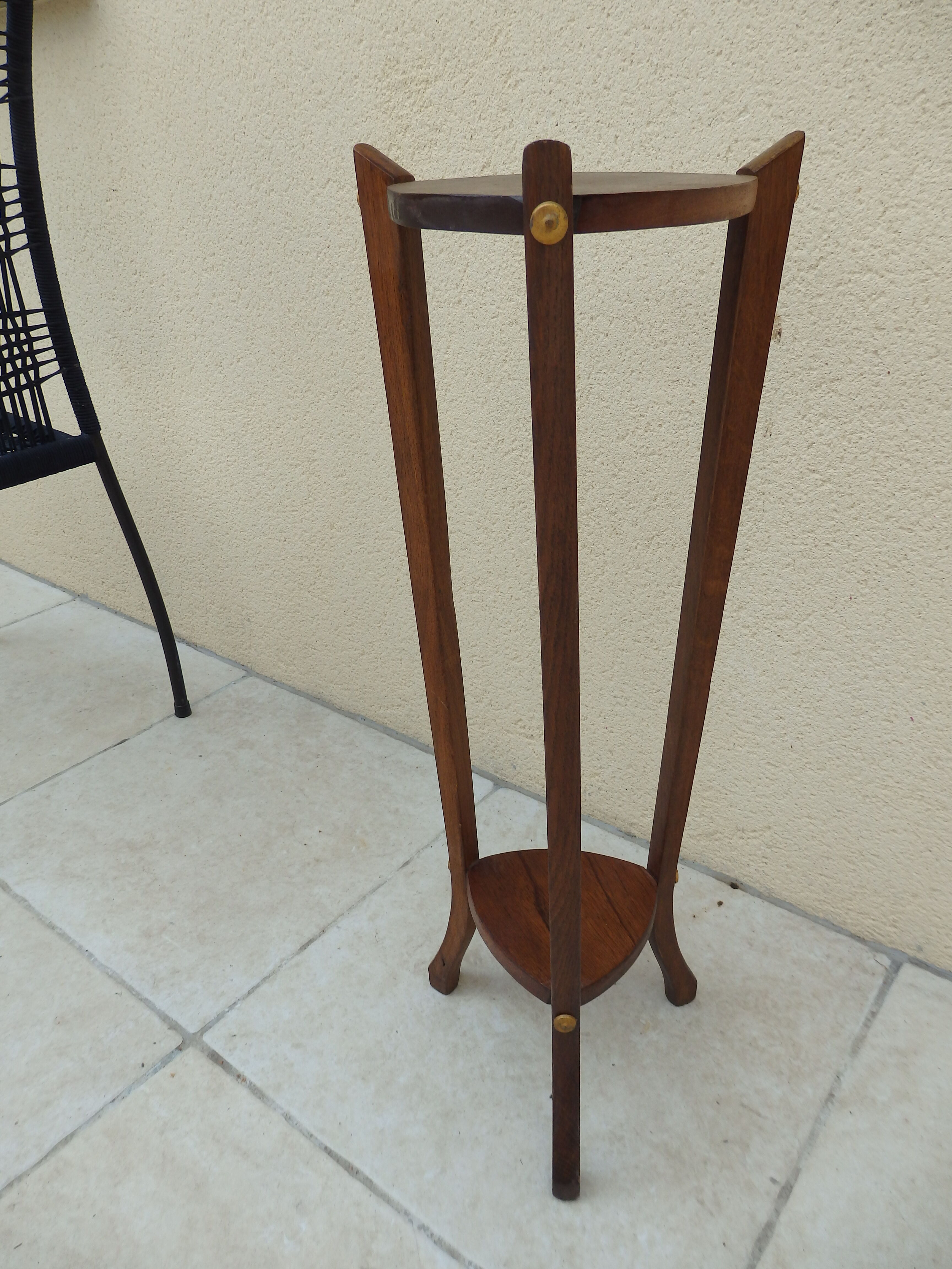 Vintage wooden pedestal table