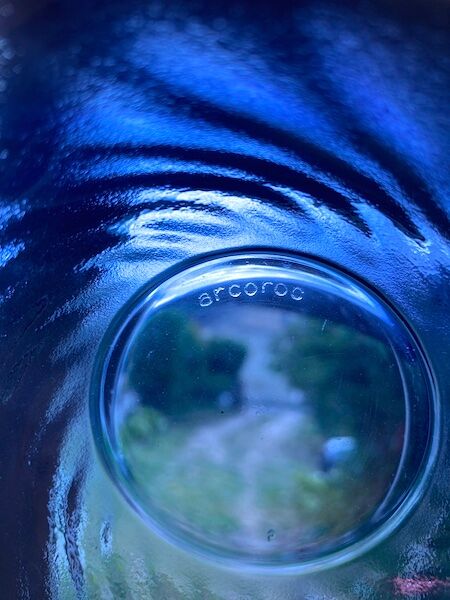 Arcoroc cup in blue glass