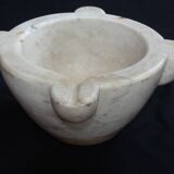 Carrara marble mortar of eighteenth period 37 x 18 cm