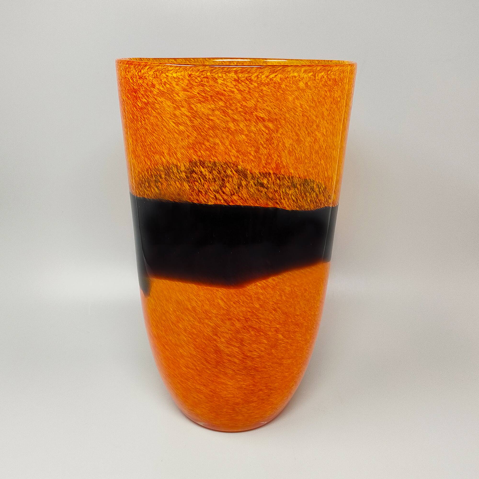 1970s Astonishing Vase By Ca' dei Vetrai in Murano Glass. Made in Italy