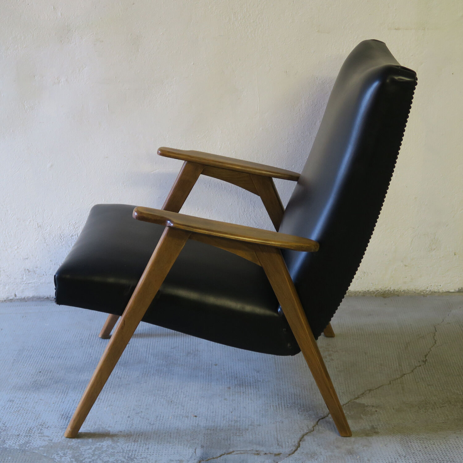60s skai chair