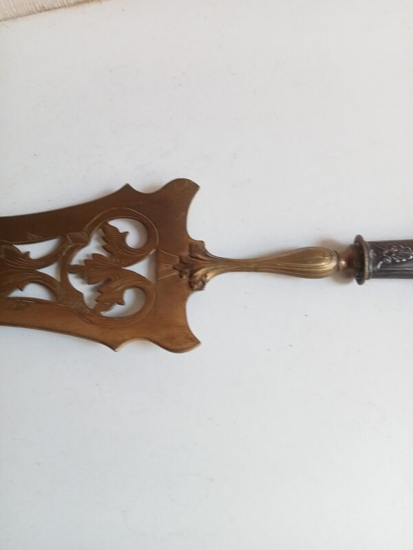 Pèle a tarte XIXème en argent fourré et vermeil