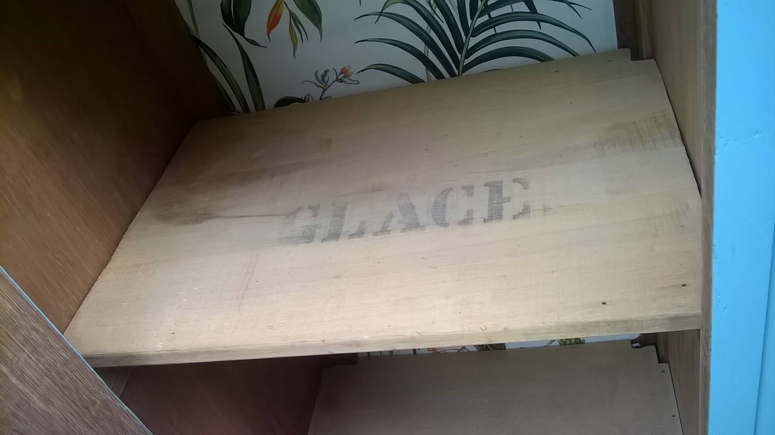 Parisian chest of drawers from the 1930s