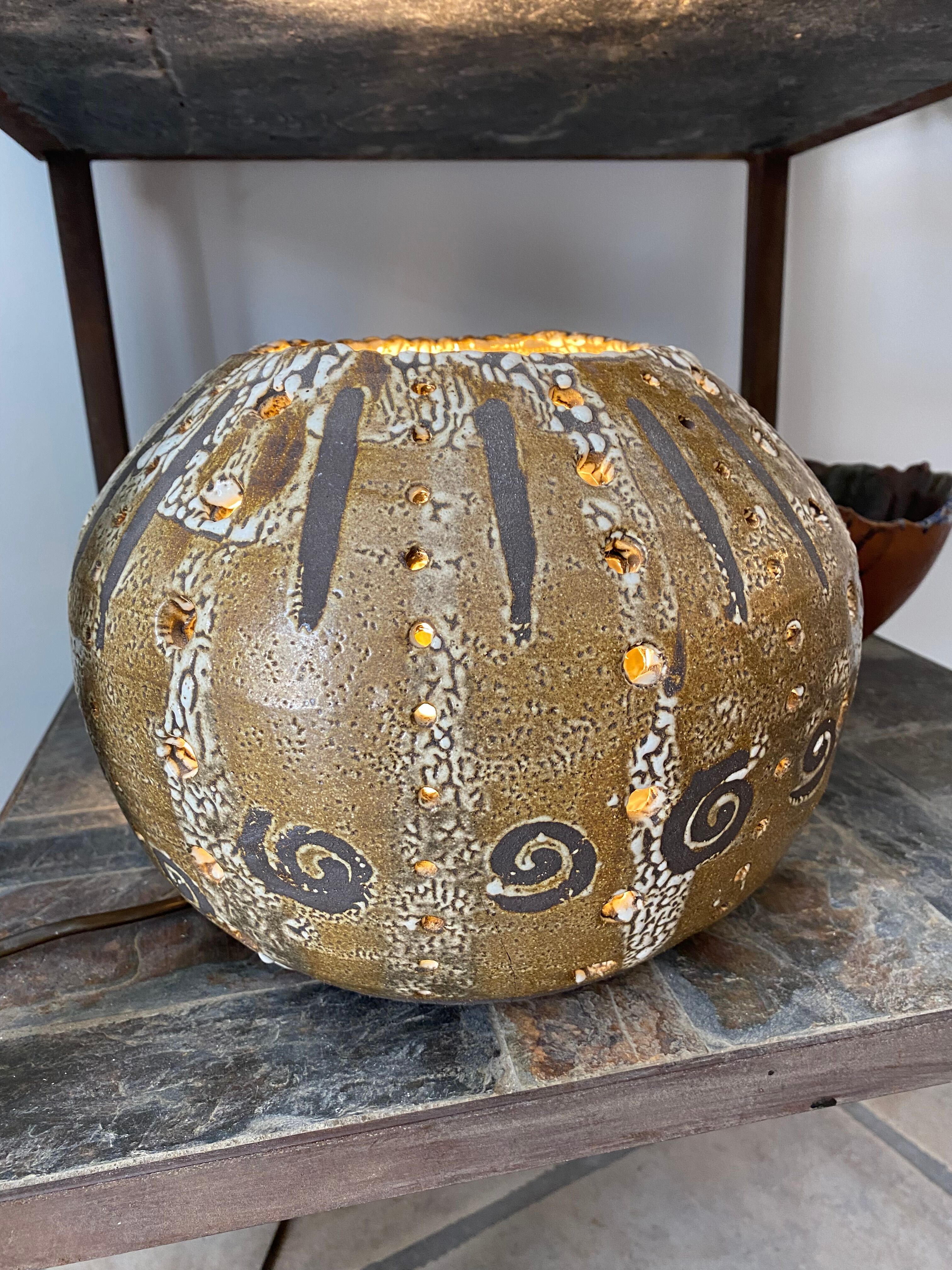 Vintage ceramic ball lamp