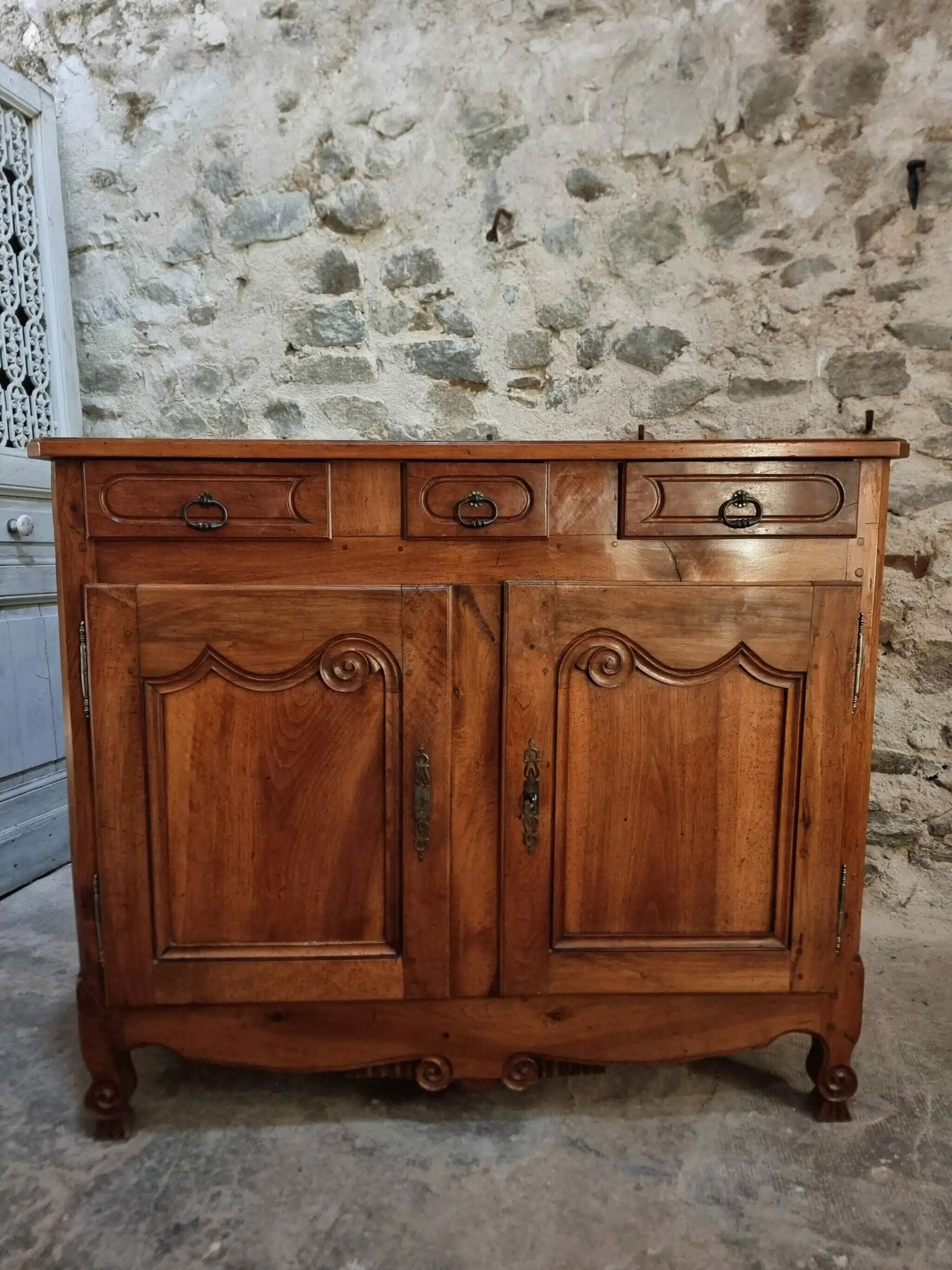 Antique Louis XV style sideboard, French sideboard, late 19th century.