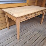Farmhouse table