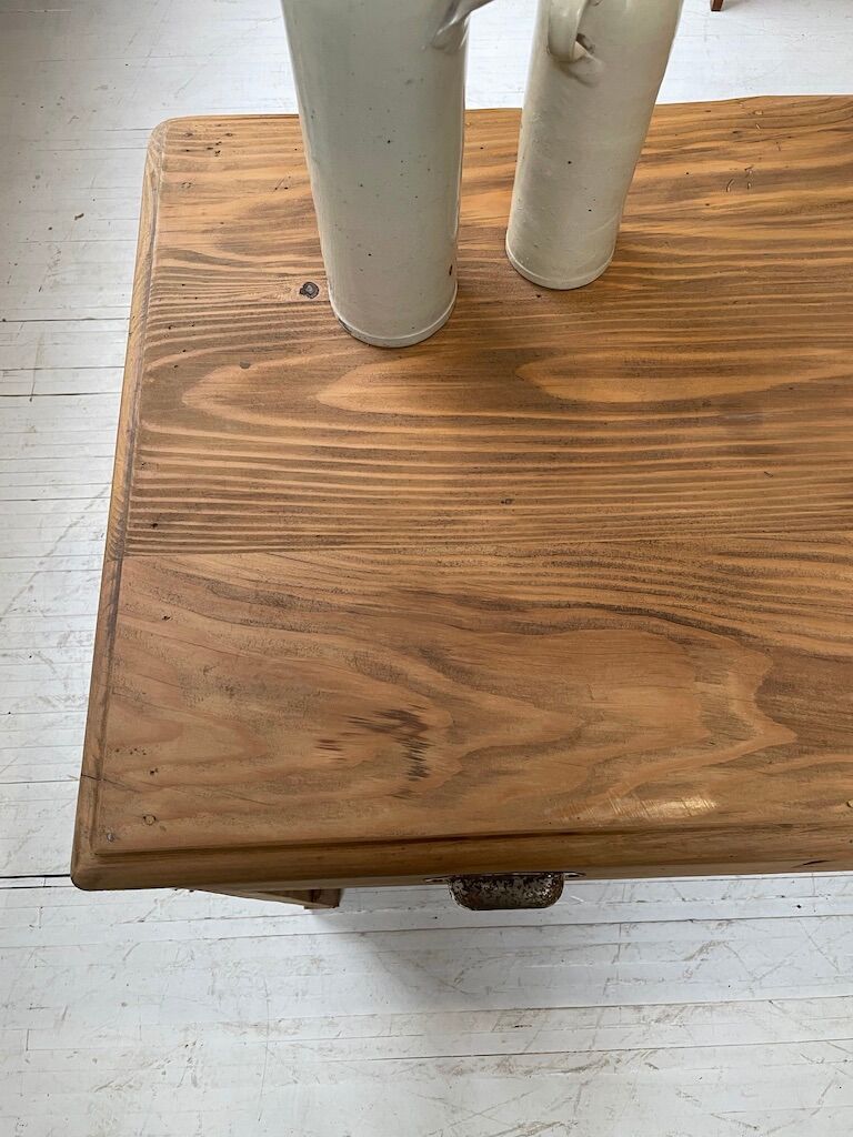 Pine shopping counter