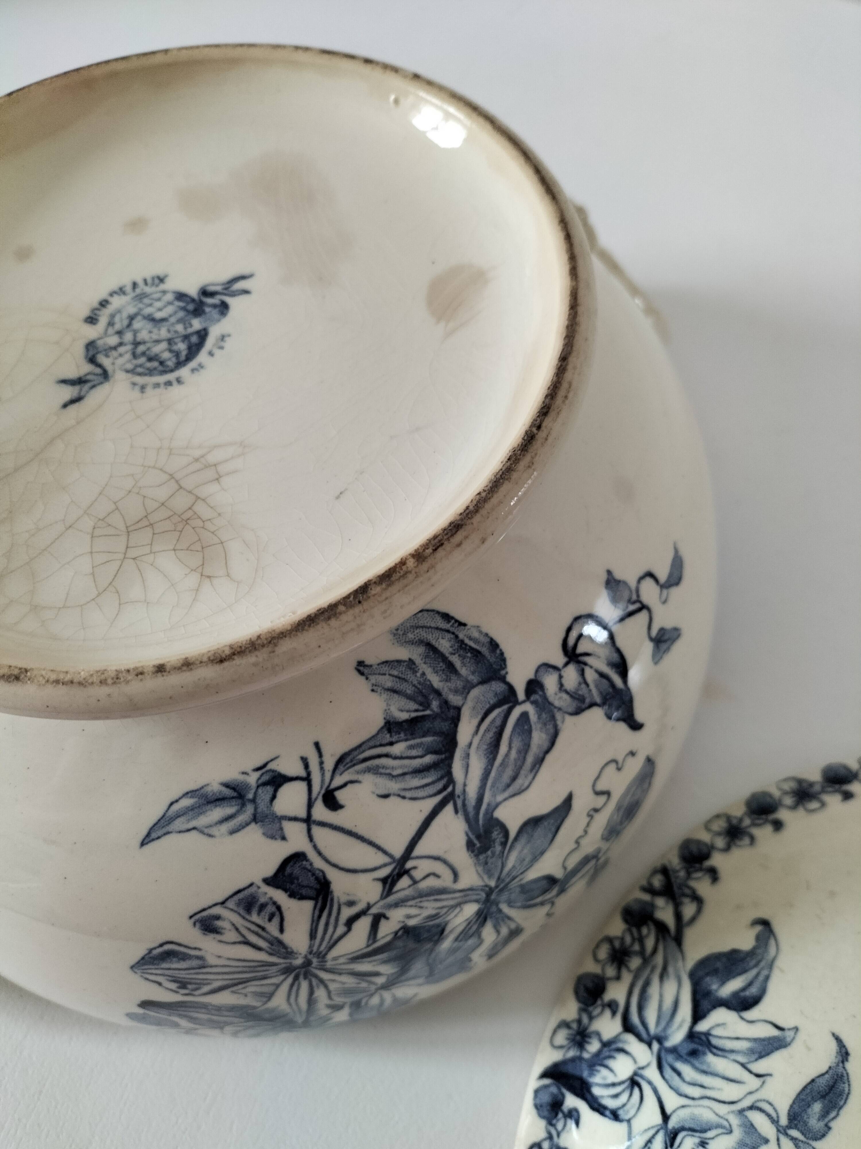 Antique ironstone tureen – Bordeaux MGB – blue floral decoration