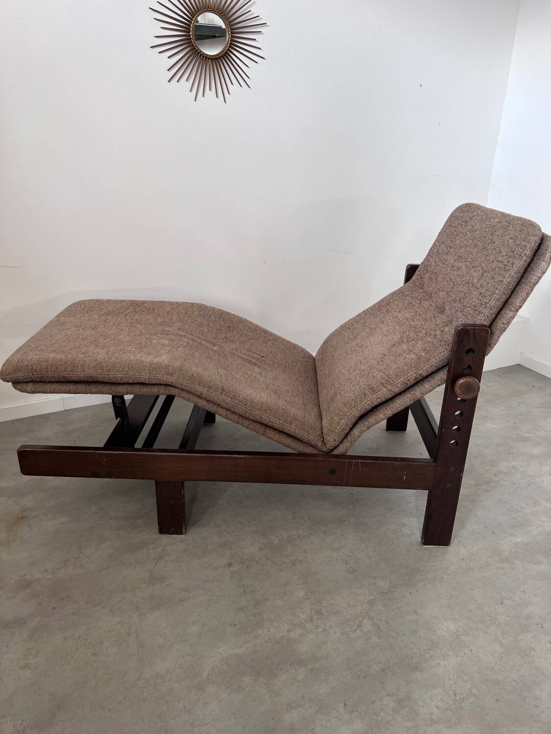 Old chaise longue wooden lounge chair Italian design from the 60s vintage