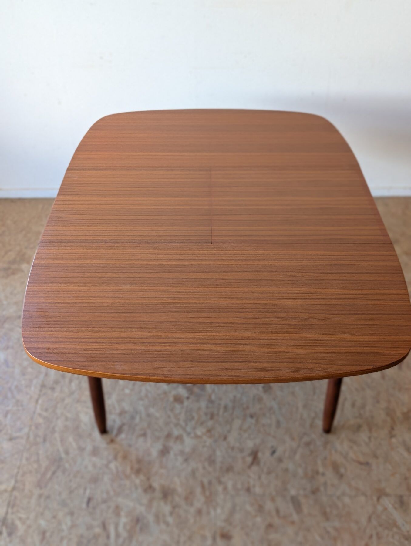 Table carrée teck scandinave extensible années 60