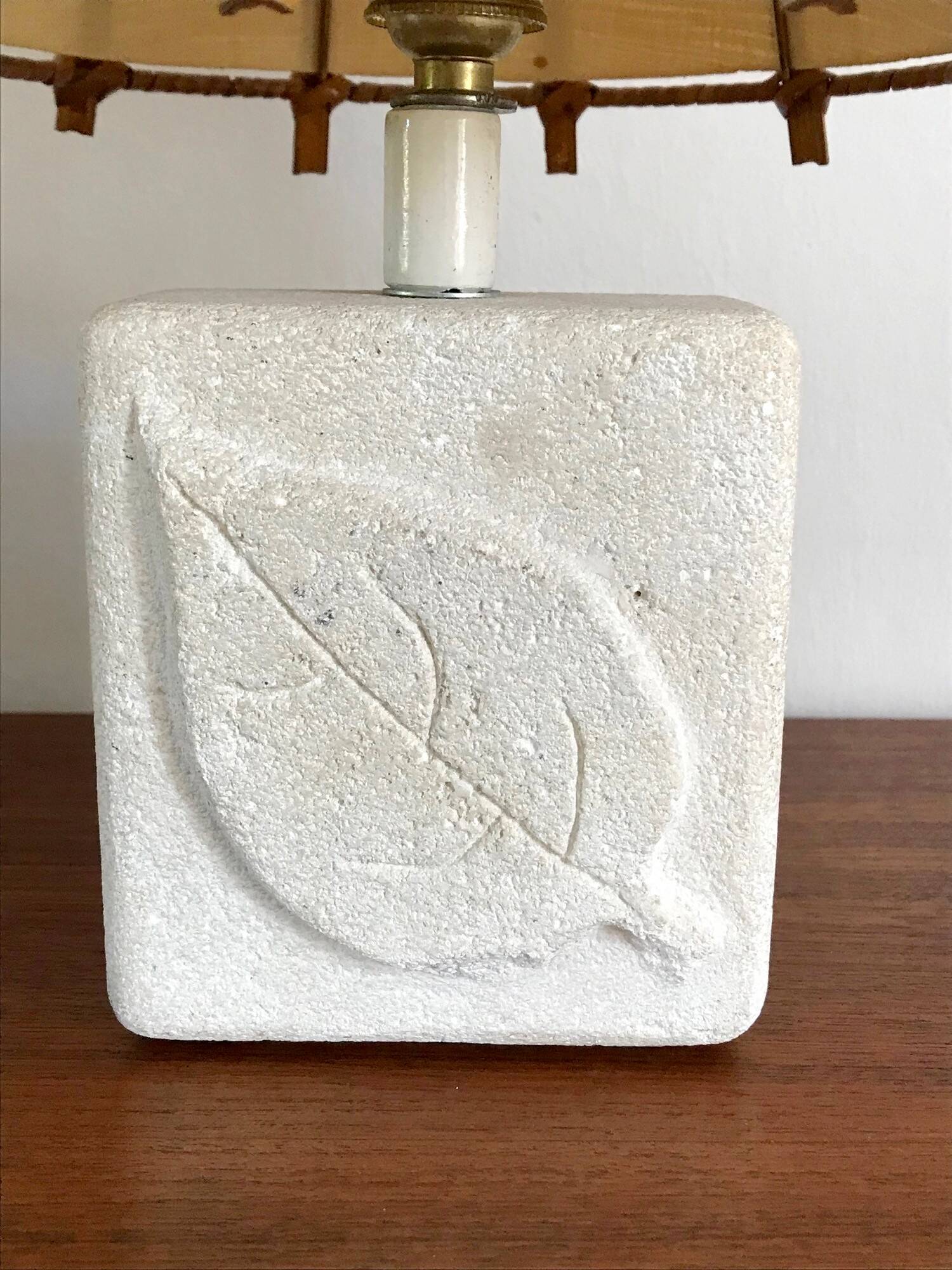 Vintage stone lamp from the Gard from the 70s