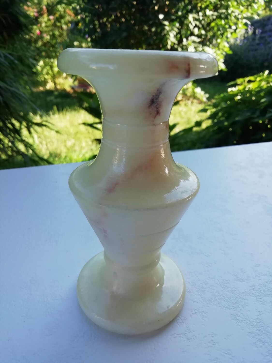 Onyx candle holder