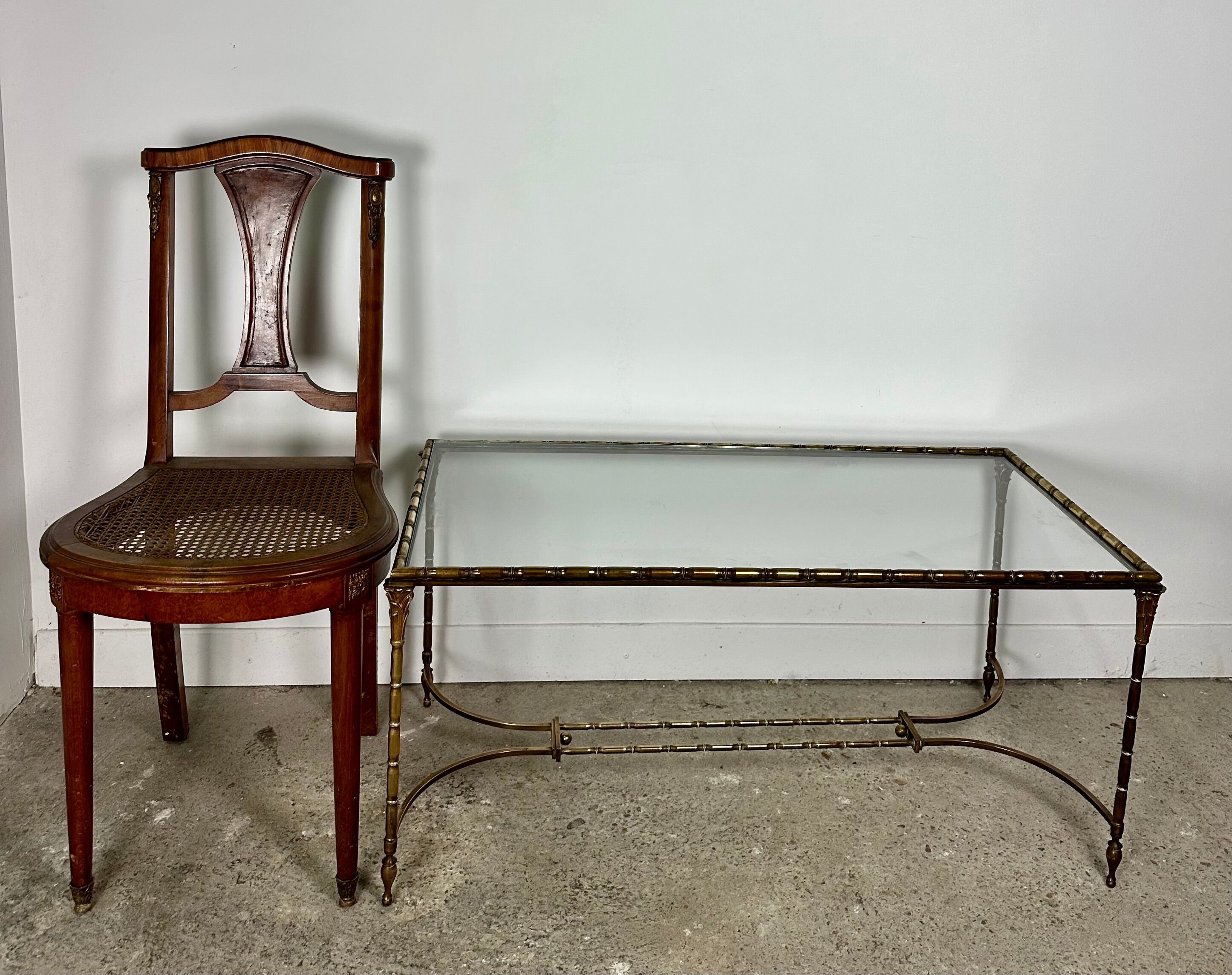 Table basse en bronze doré 1960