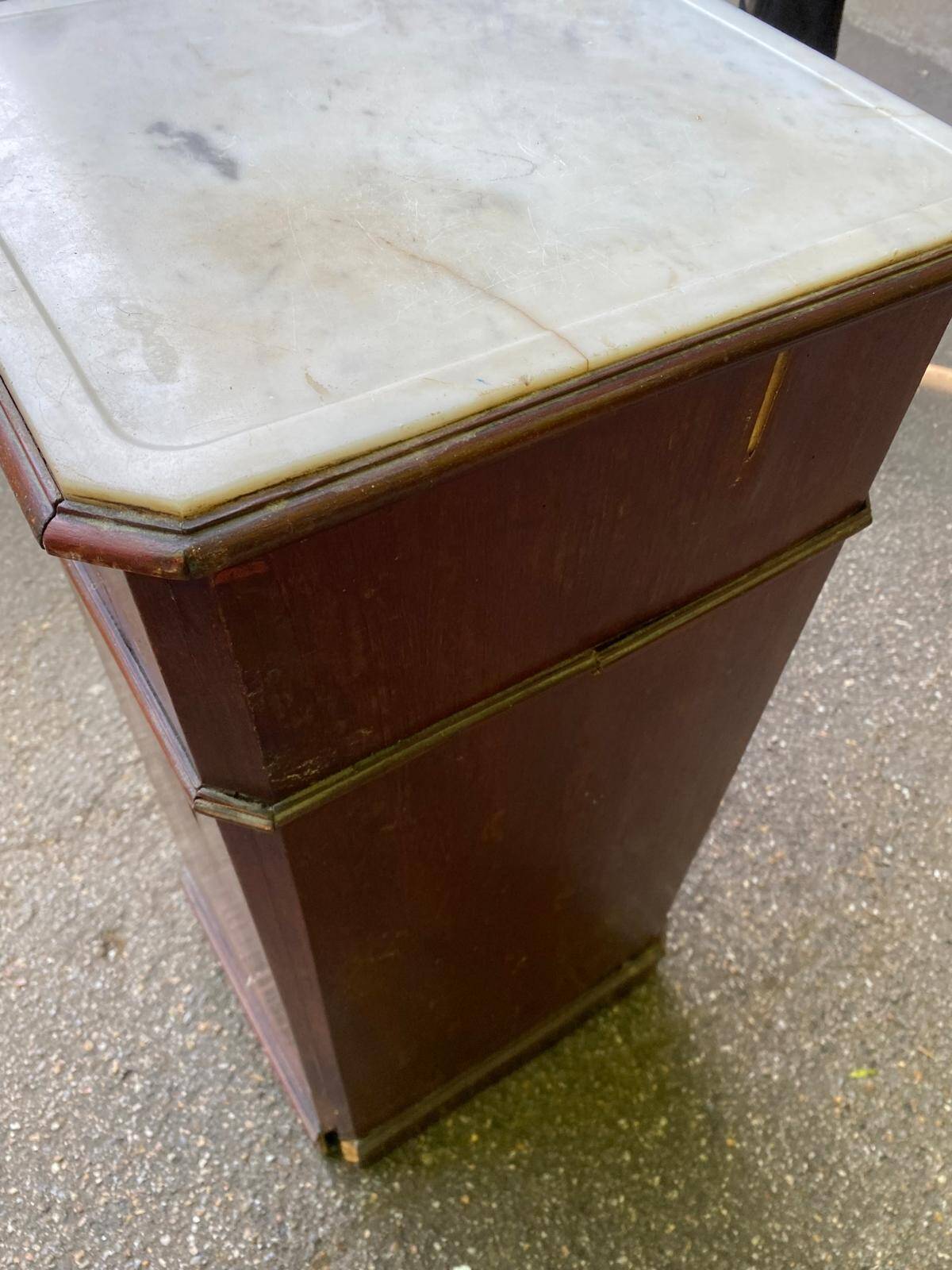Vintage walnut and marble chest of drawers from 1920.