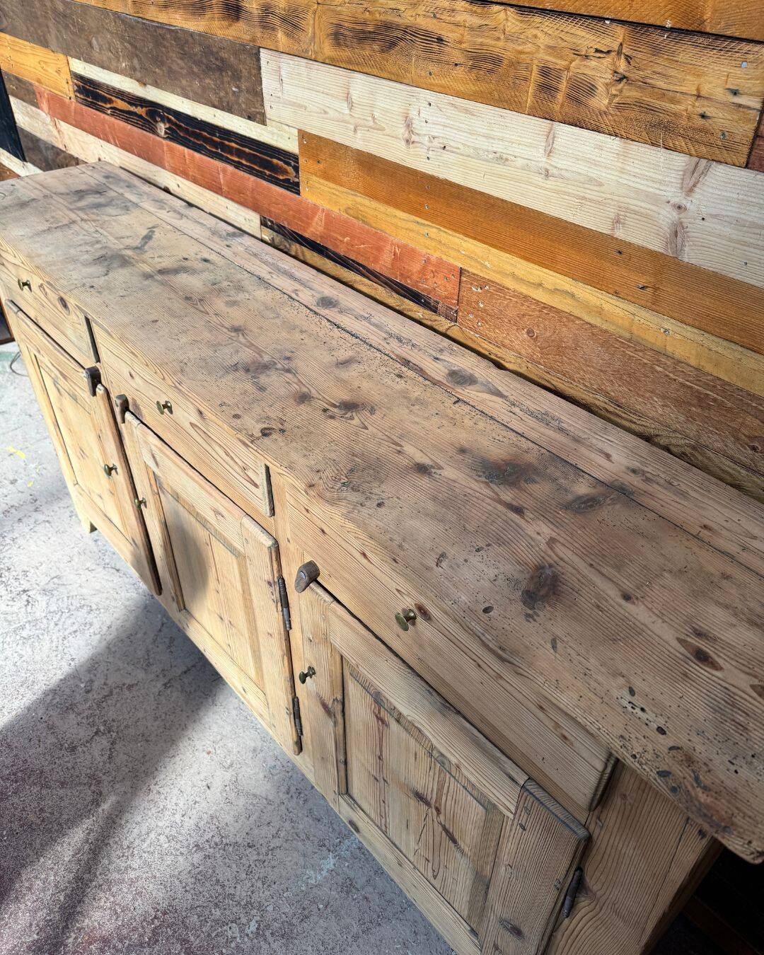 Buffet bas ancien