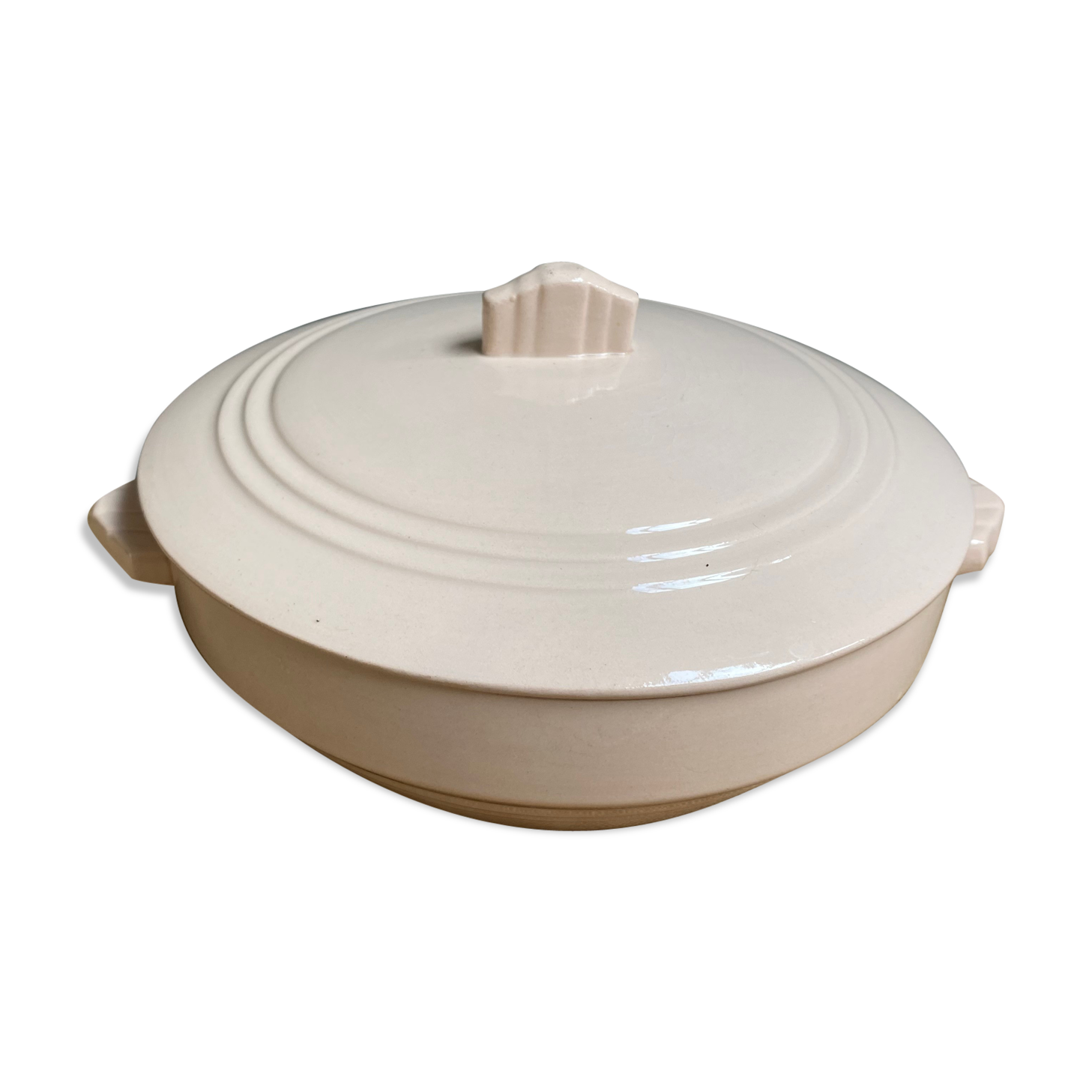 Pale pink Art Deco soup tureen