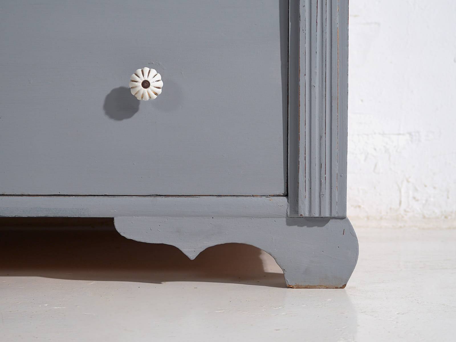 Antique silver-grey chest of drawers (c.1900) #18