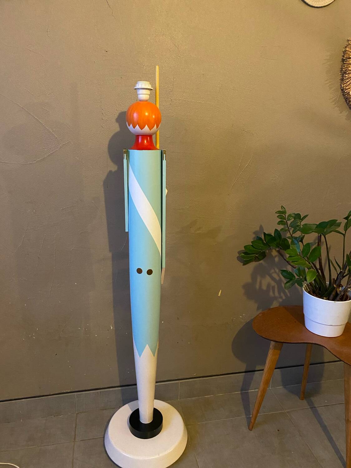 Vintage soldier floor lamp Suzanne bonnichon
