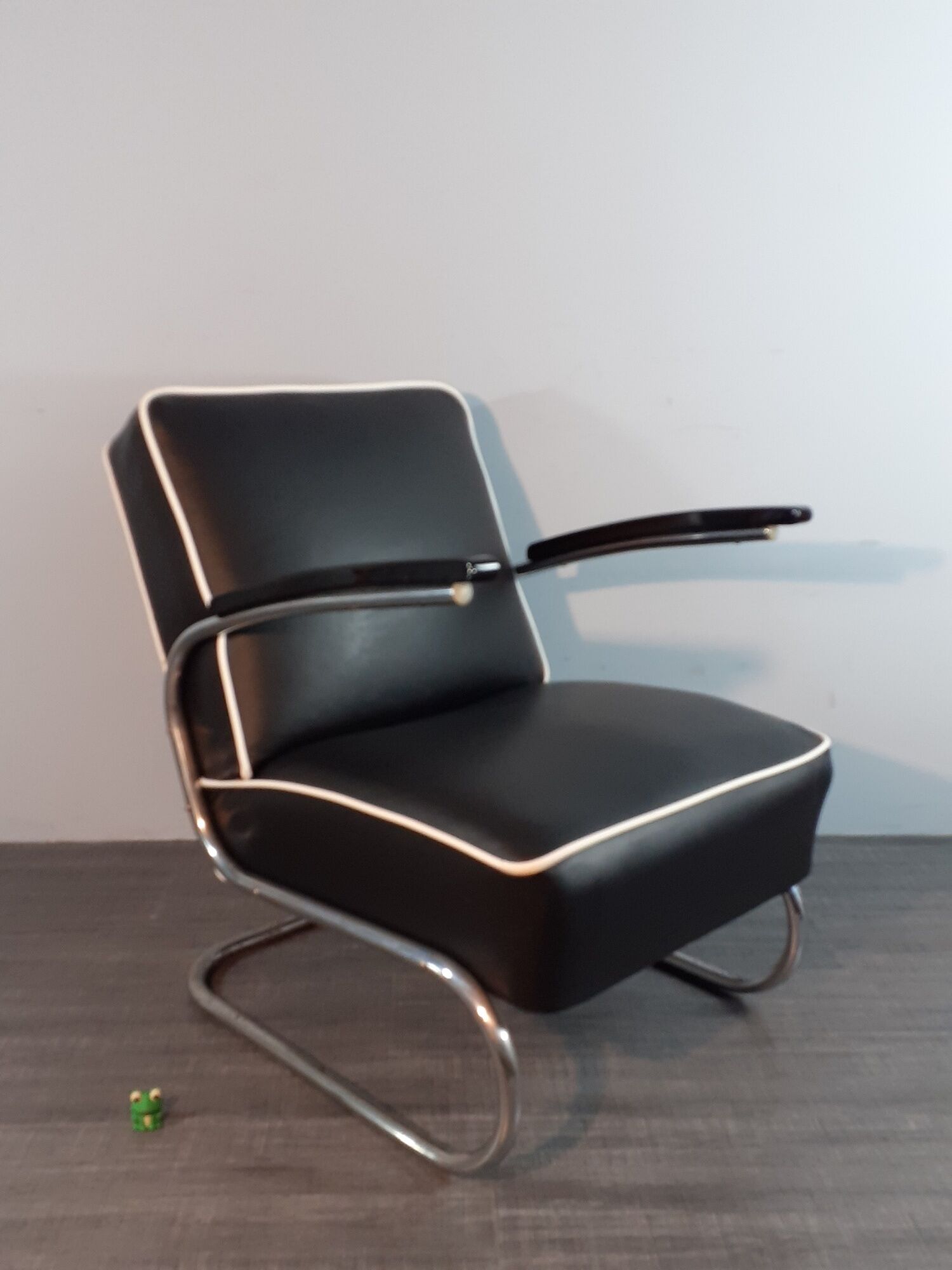 Pair of Bauhaus armchairs by Slezàk, K29 model, Gispen-Thonet 1932 design