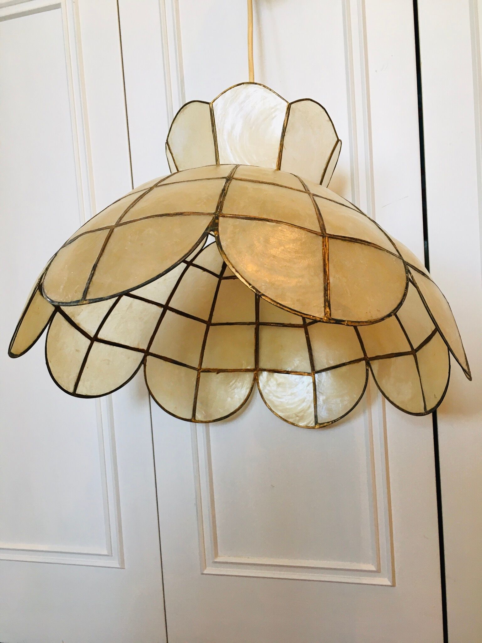 60-70's mother-of-pearl and gold metal suspension
