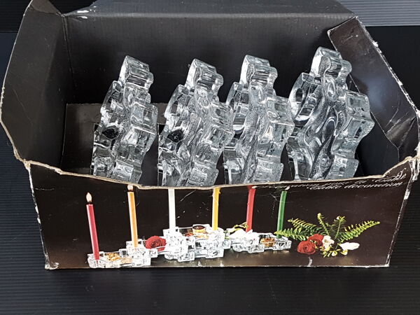Suite de 4 cendriers bougeoirs puzzle en verre des années 70