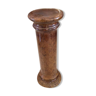 Colonne en terre cuite