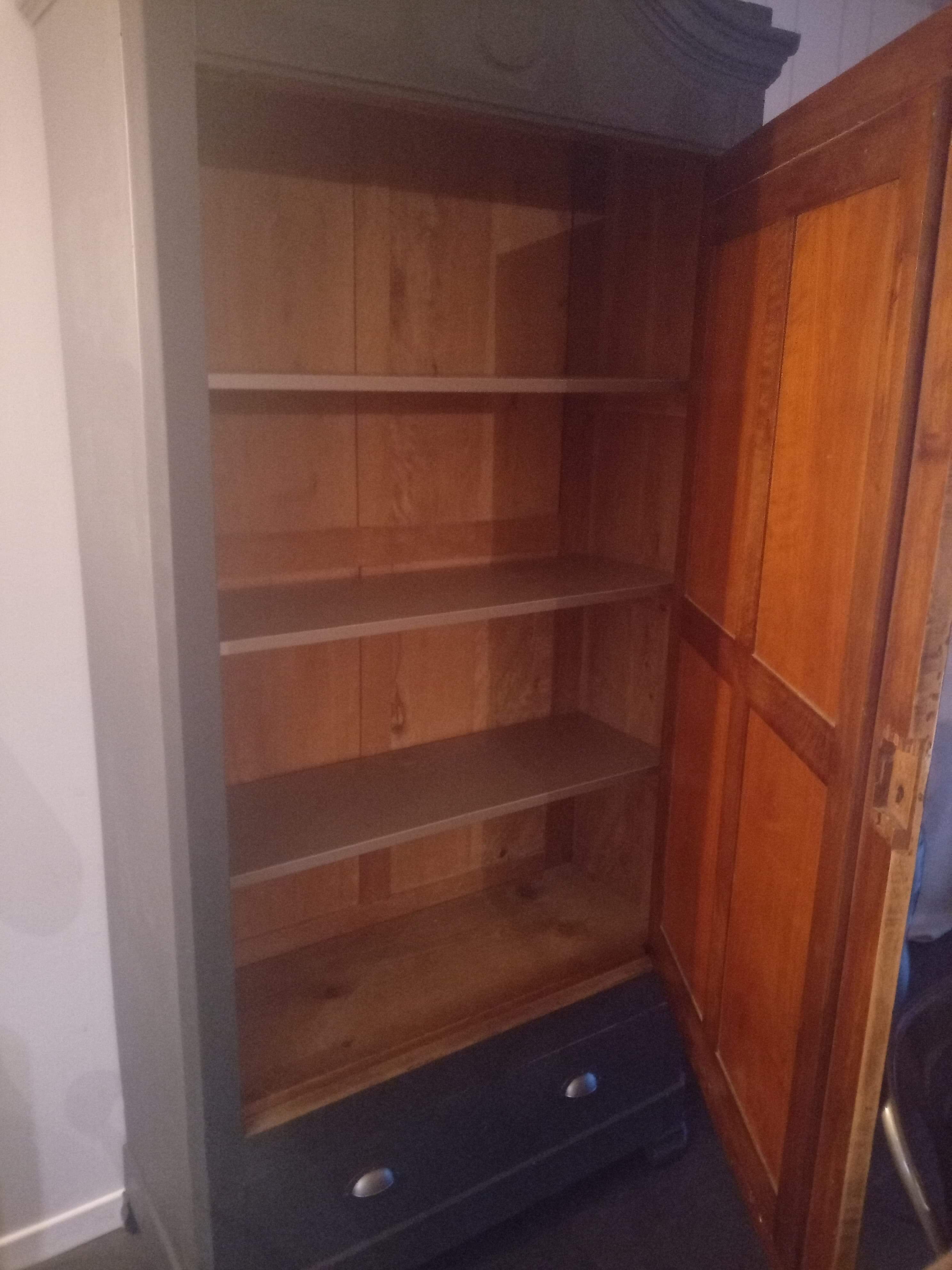 Good-looking wardrobe