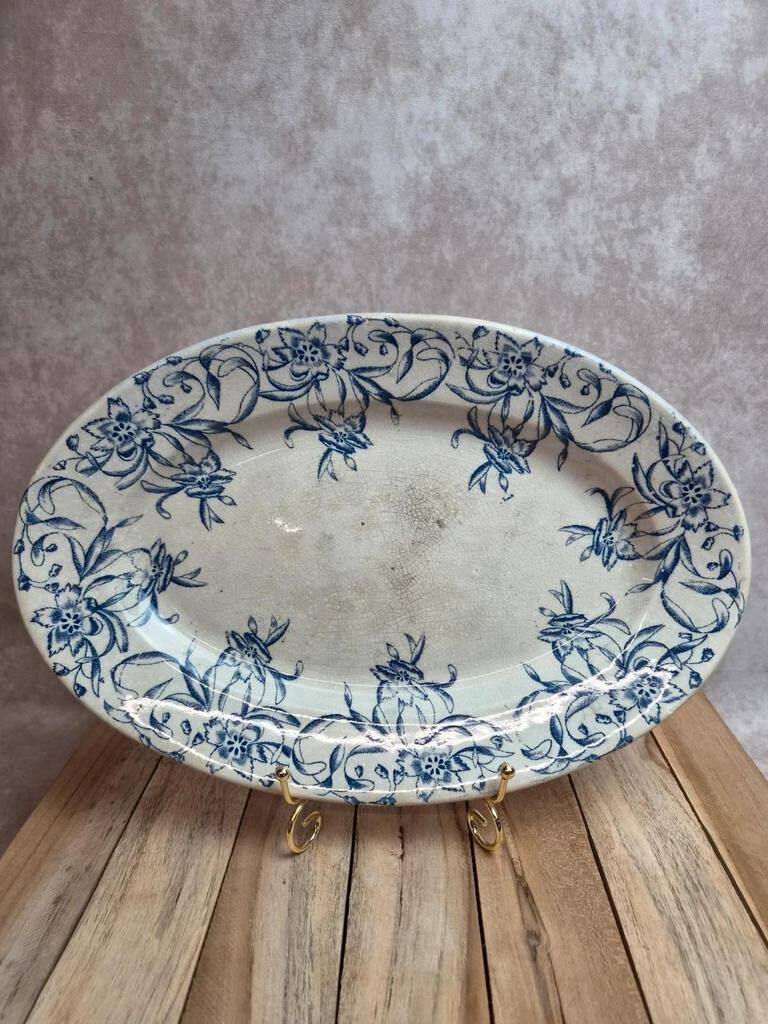 Antique oval plate, blue ironstone with floral decoration – 34 cm
