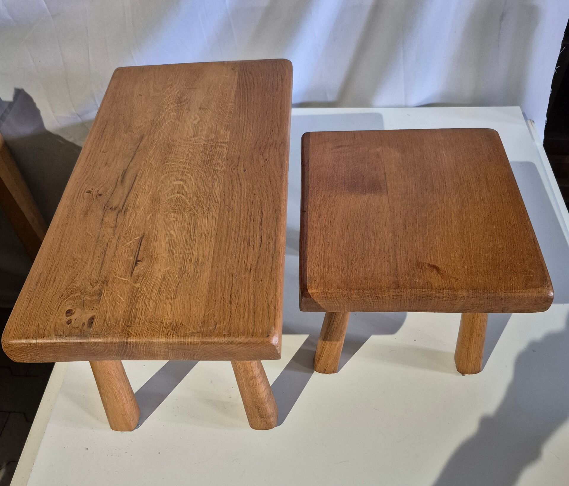 Set 2 small nesting tables plant stand wood