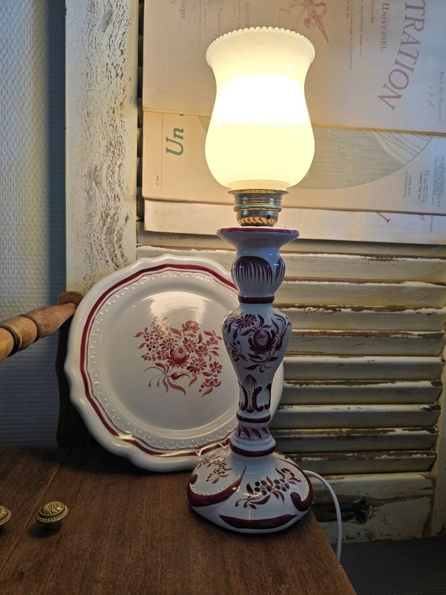 Original porcelain lamp with a base in the style of Gabriel Fourmaintraux.
