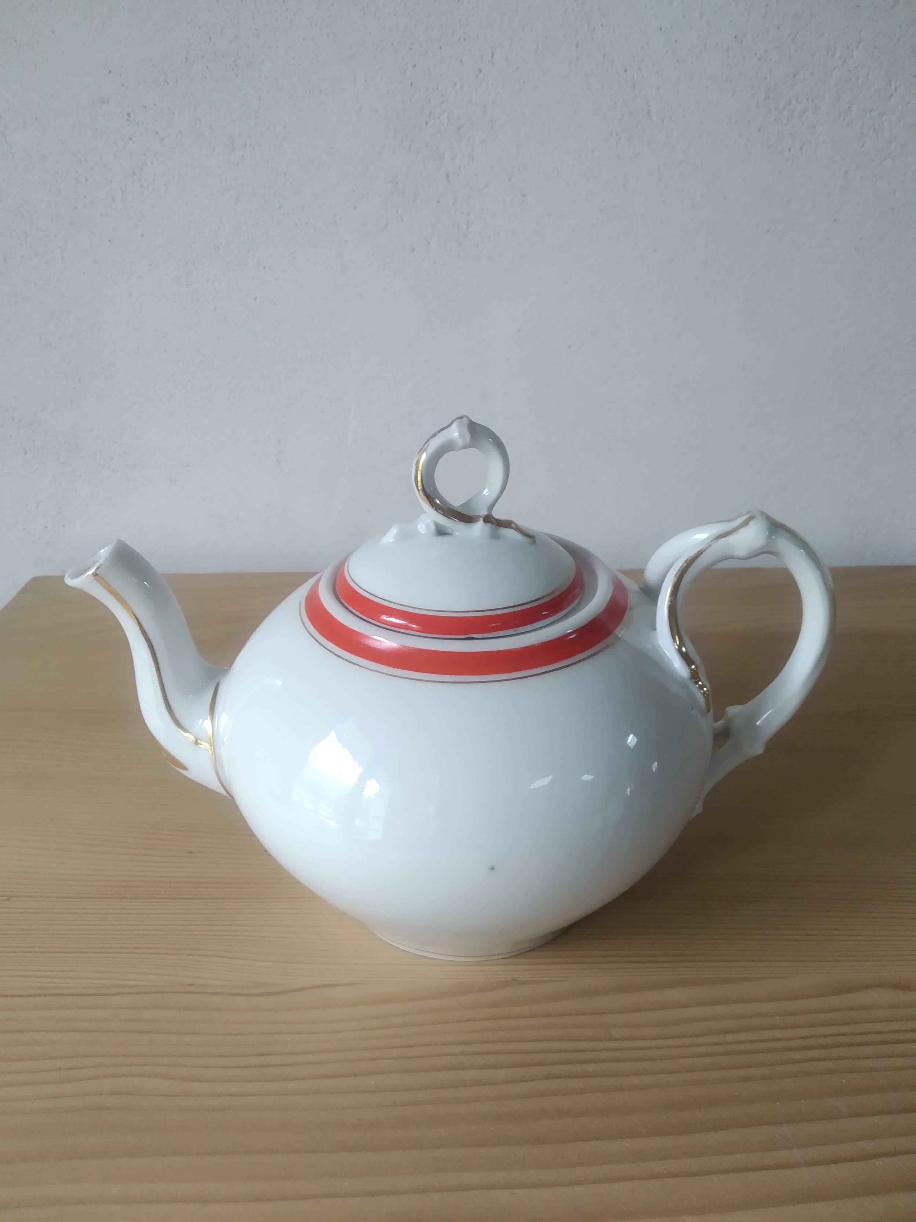 19th century Paris porcelain teapot