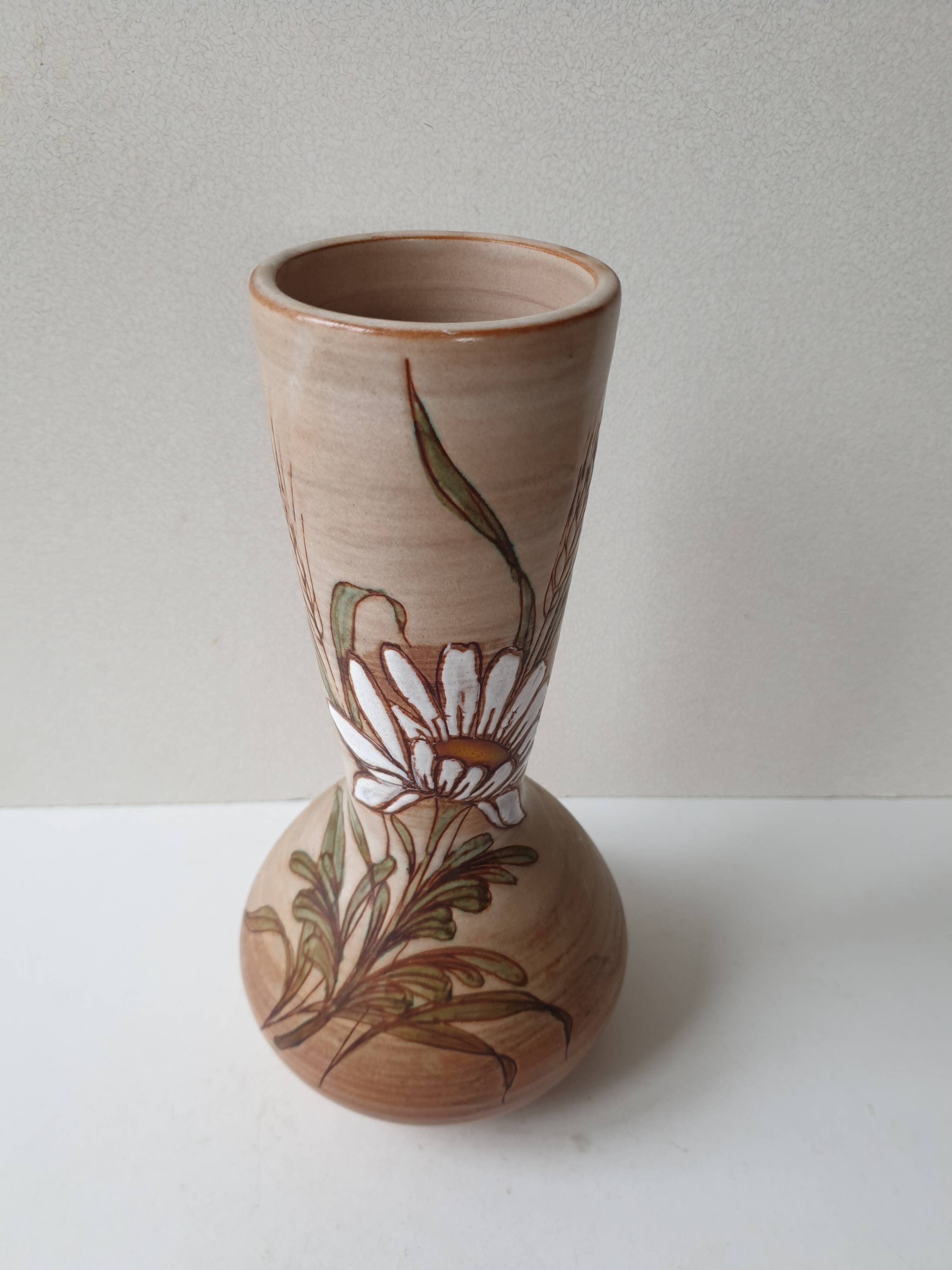 Ceramic vase with flower and wheat ears signed Fonck and Matéo (Vallauris) 1970s