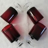 Set of 4 red-coloured wine glasses